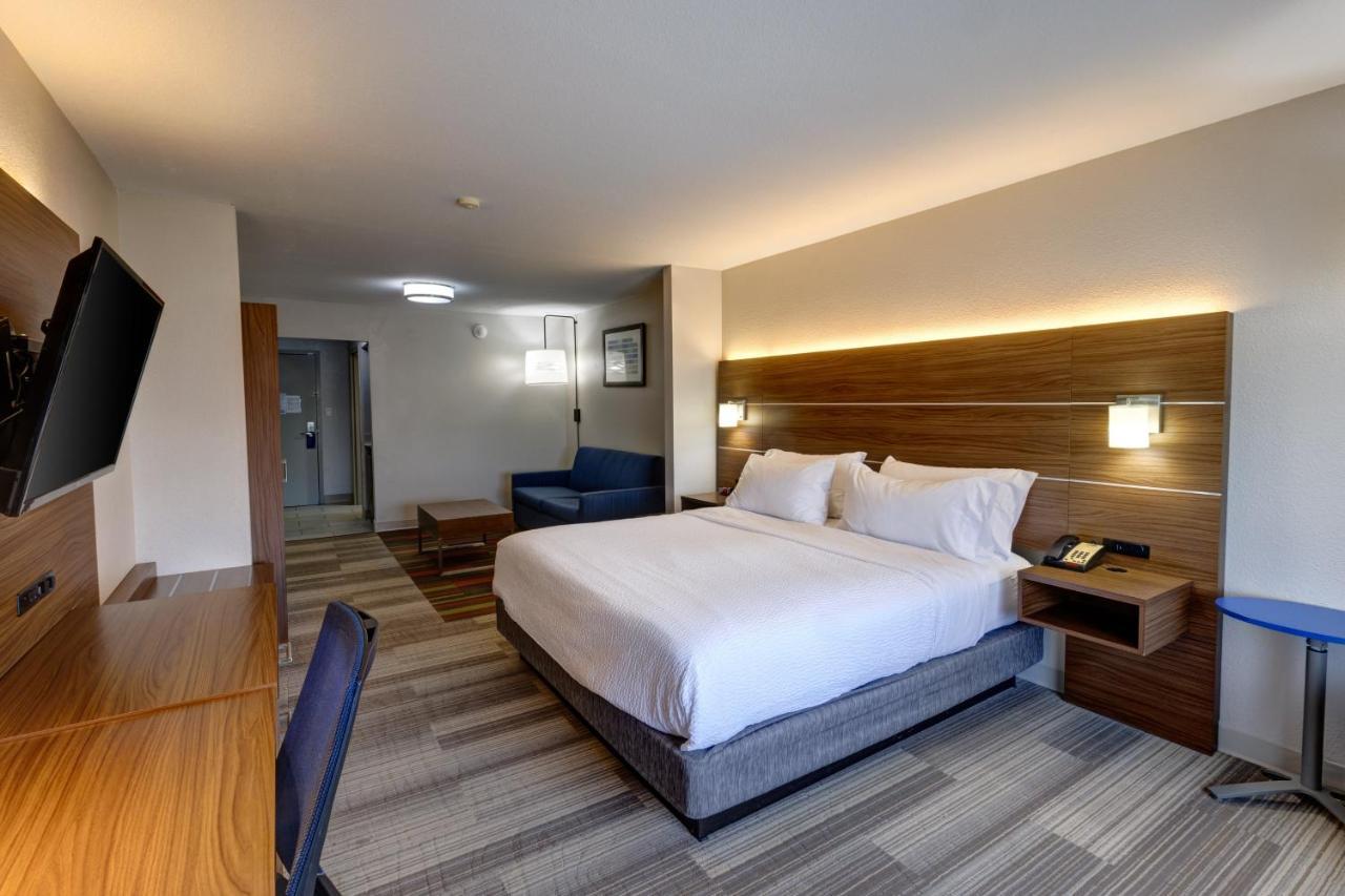 Holiday Inn Express Hotel & Suites Shelbyville By Ihg Екстериор снимка