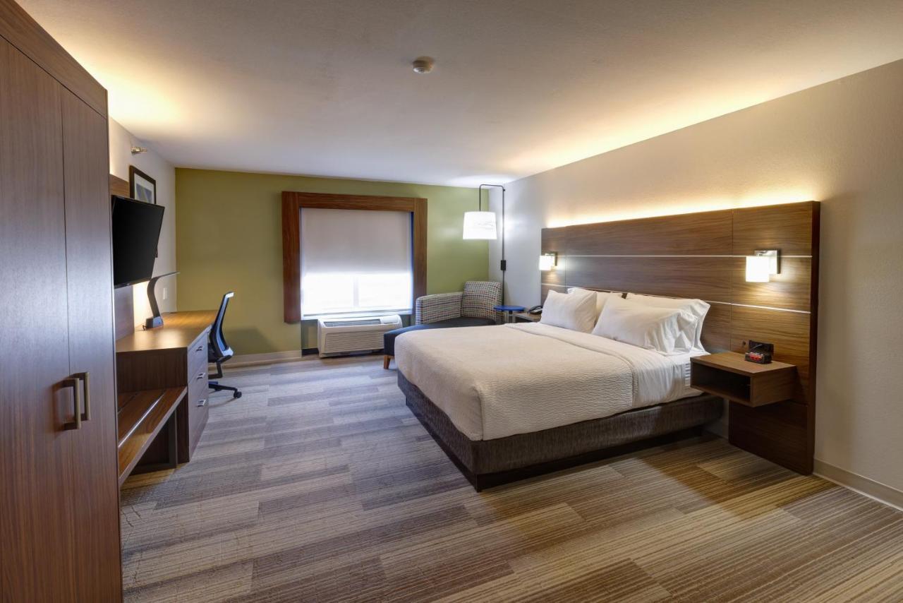 Holiday Inn Express Hotel & Suites Shelbyville By Ihg Екстериор снимка