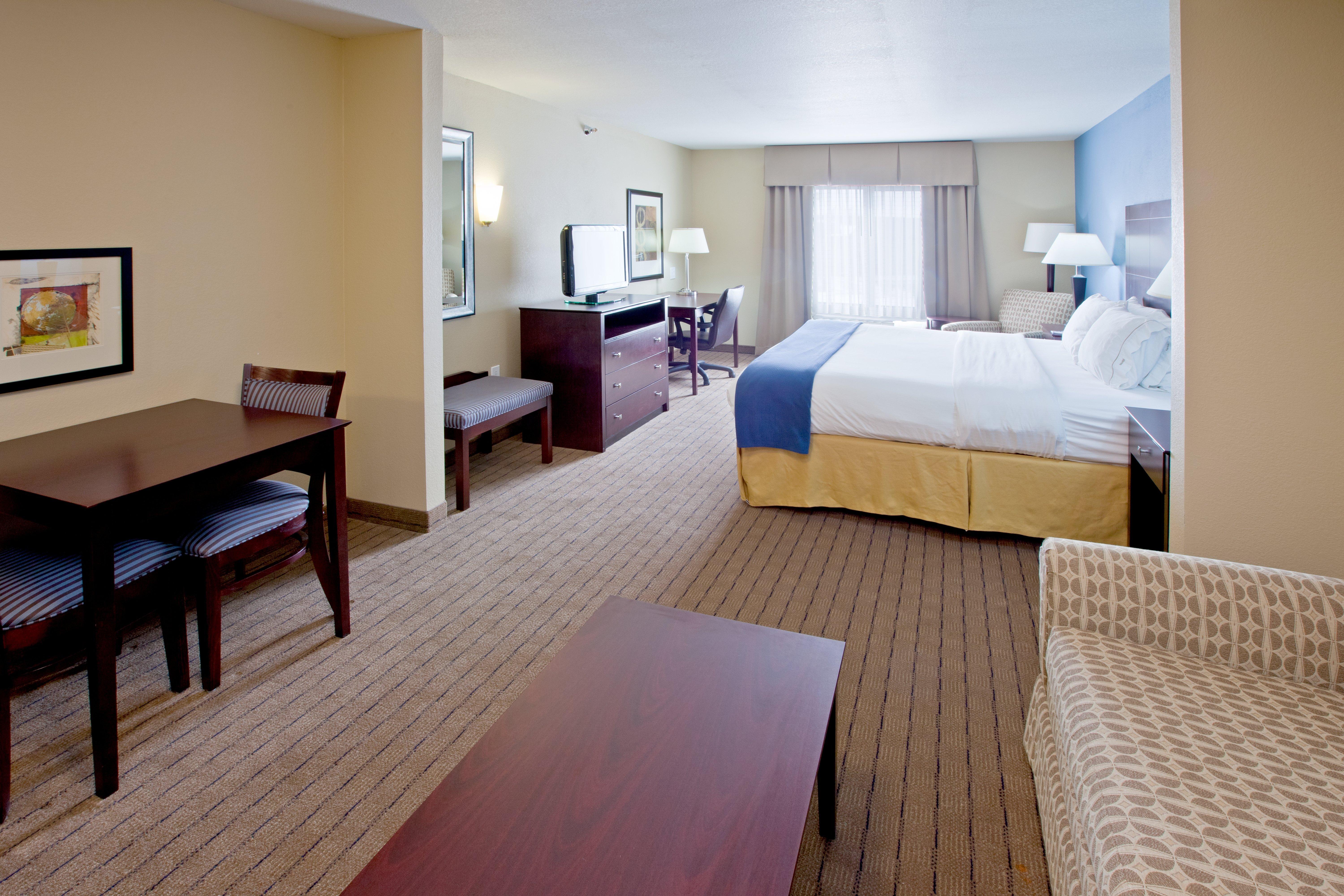 Holiday Inn Express Hotel & Suites Shelbyville By Ihg Екстериор снимка